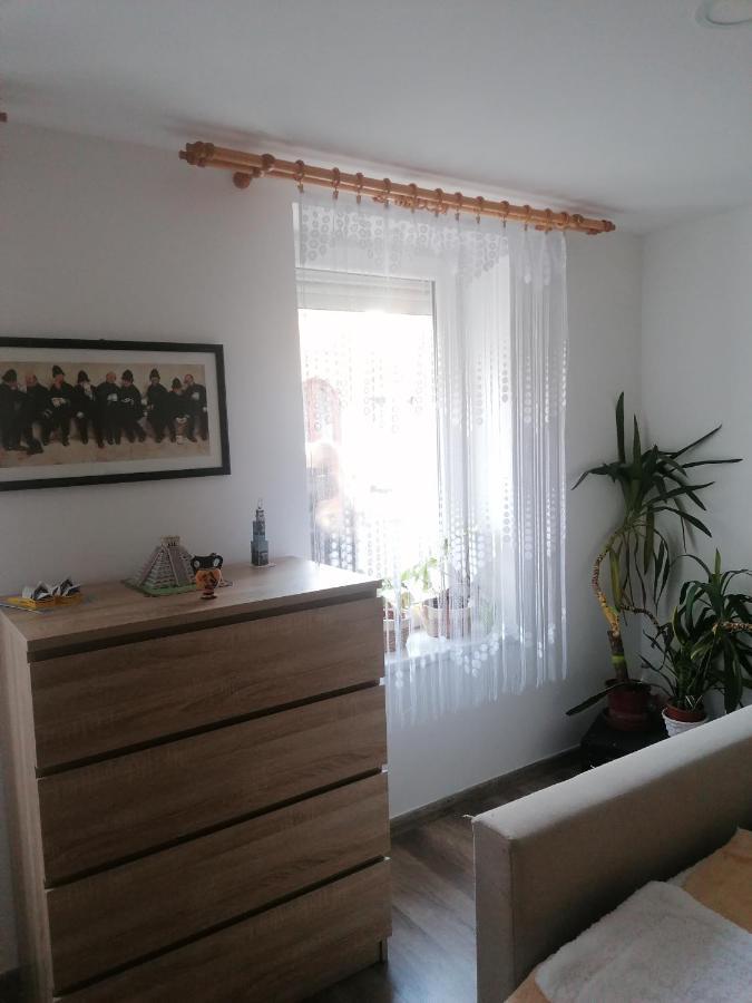 Ujkapu Sunshine Apartments Győr Exterior foto