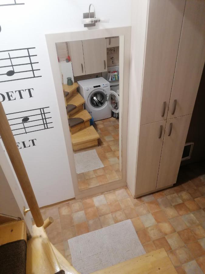 Ujkapu Sunshine Apartments Győr Zimmer foto