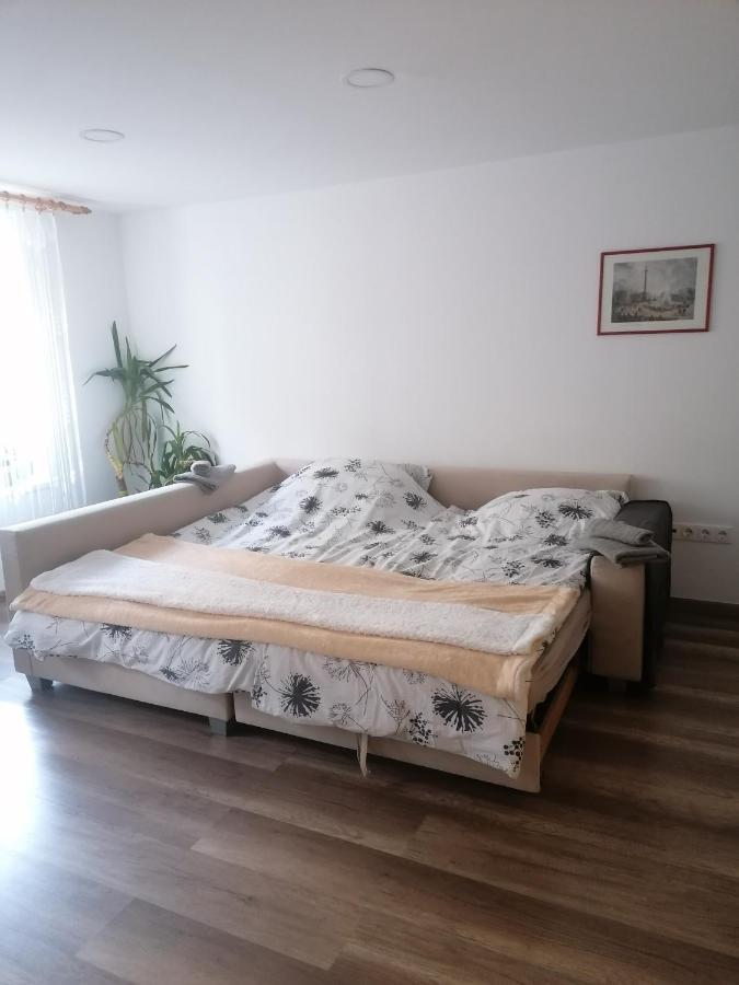 Ujkapu Sunshine Apartments Győr Exterior foto